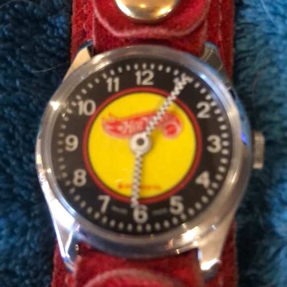 VINTAGE BRADLEY 1970 HOT WHEELS WATCH - Picture 2 of 4